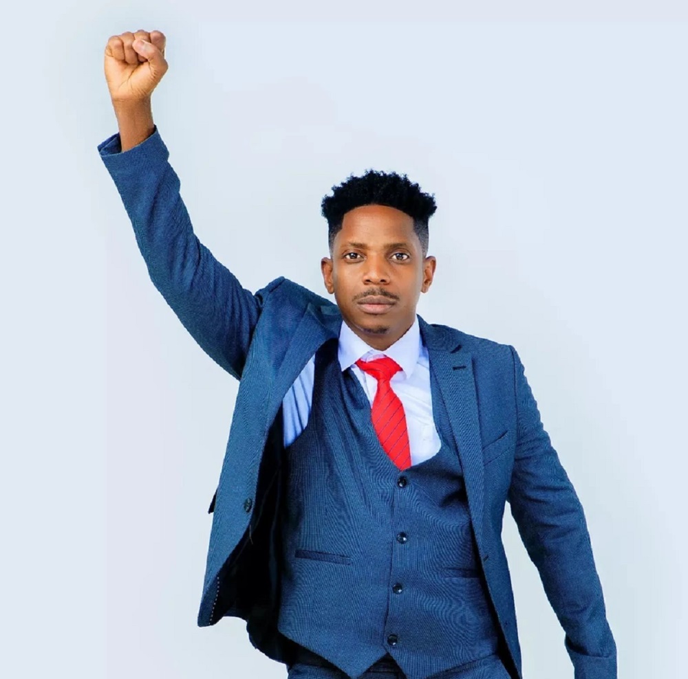 Umunyarwenya Eric Omondi ari mu maboko atari aye