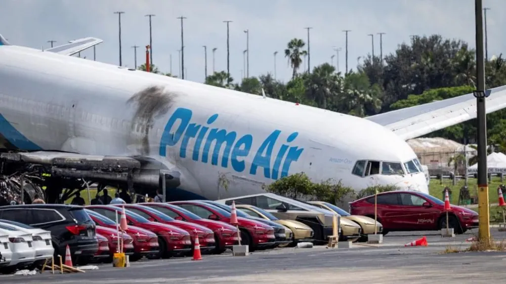 Abantu batanu baguye mu mpanuka y’indege i Miami