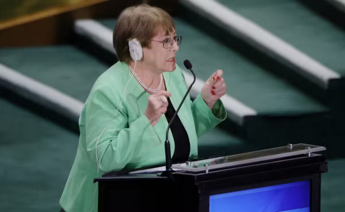 Bitunguranye Michelle Bachelet yikuye mubahataniye kuyobora Loni