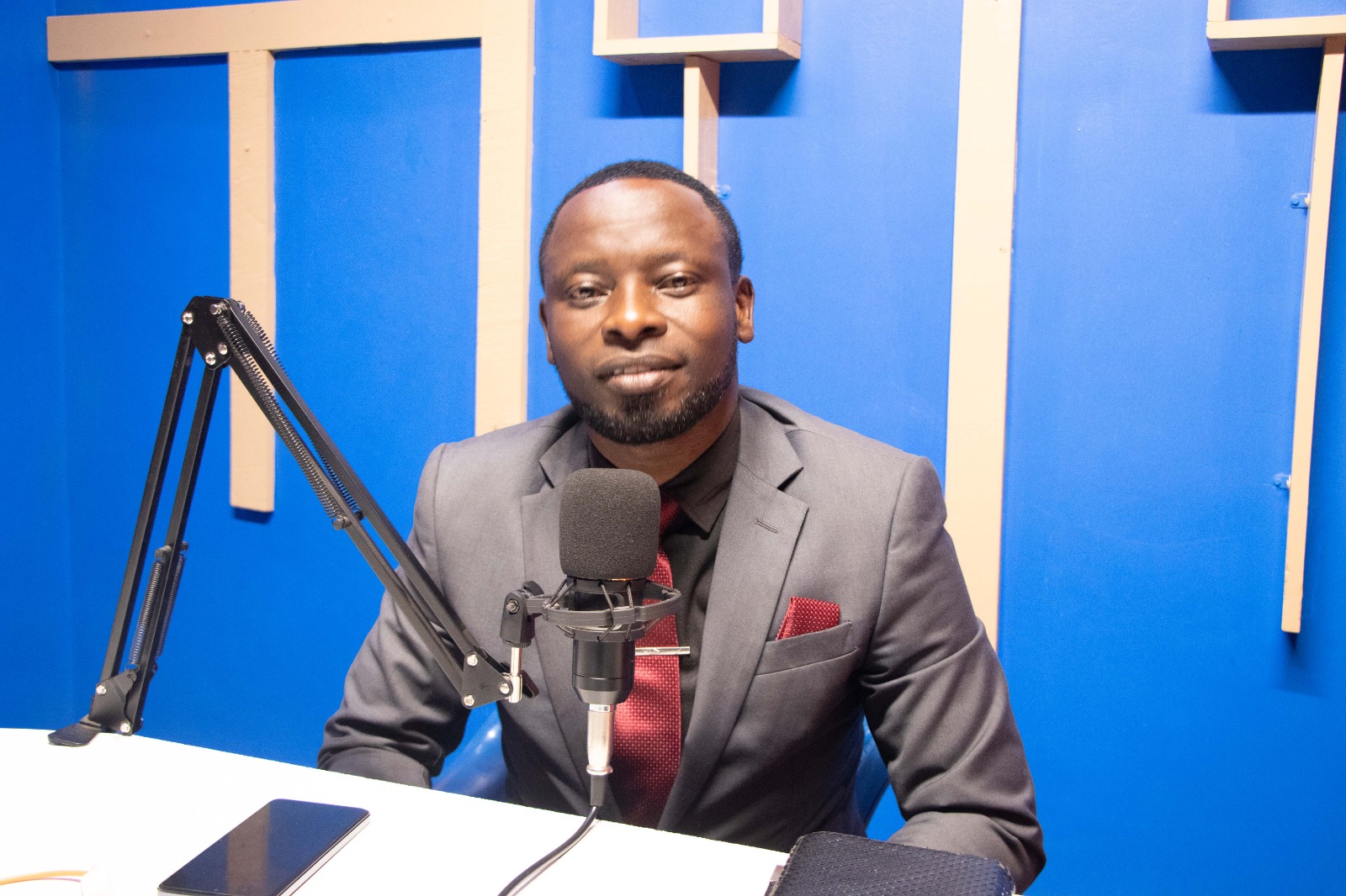 Amadayimoni yaranyishe Imana ikinga akaboko , Umuhanzi Mugisha  Emmanuel