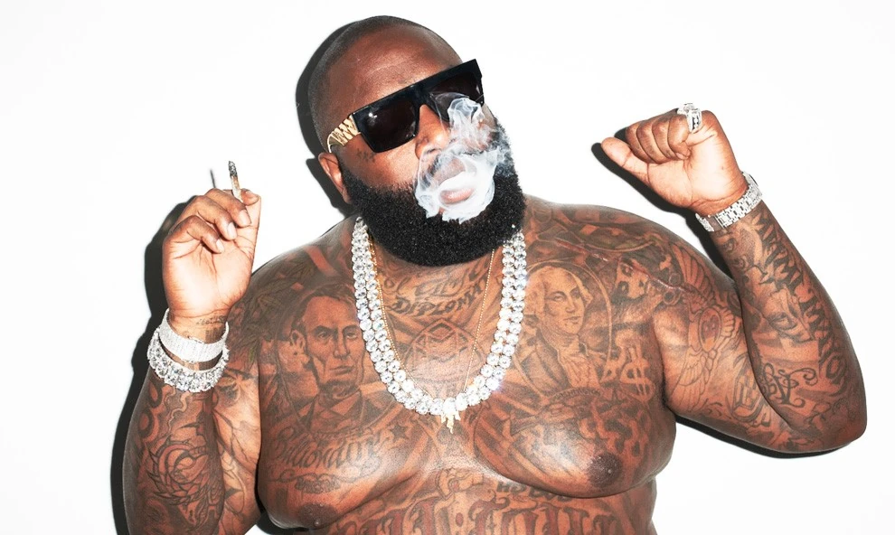 Rick Ross yatawe muri yombi, arekurwa by’agateganyo nyuma yo gushinjwa ihohoterwa rikorerwa mu rugo
